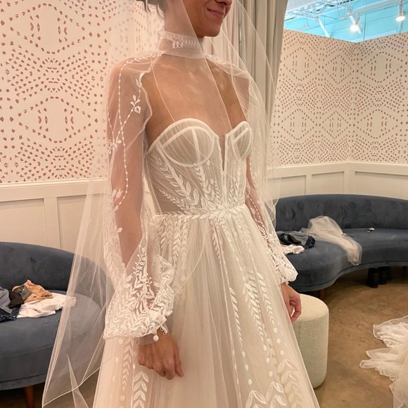 Rish Bridal Aspen Wedding Gown - Picture 8 of 9